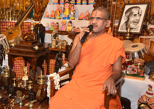 Pejawara Vishwaprasanna Thirtha seer